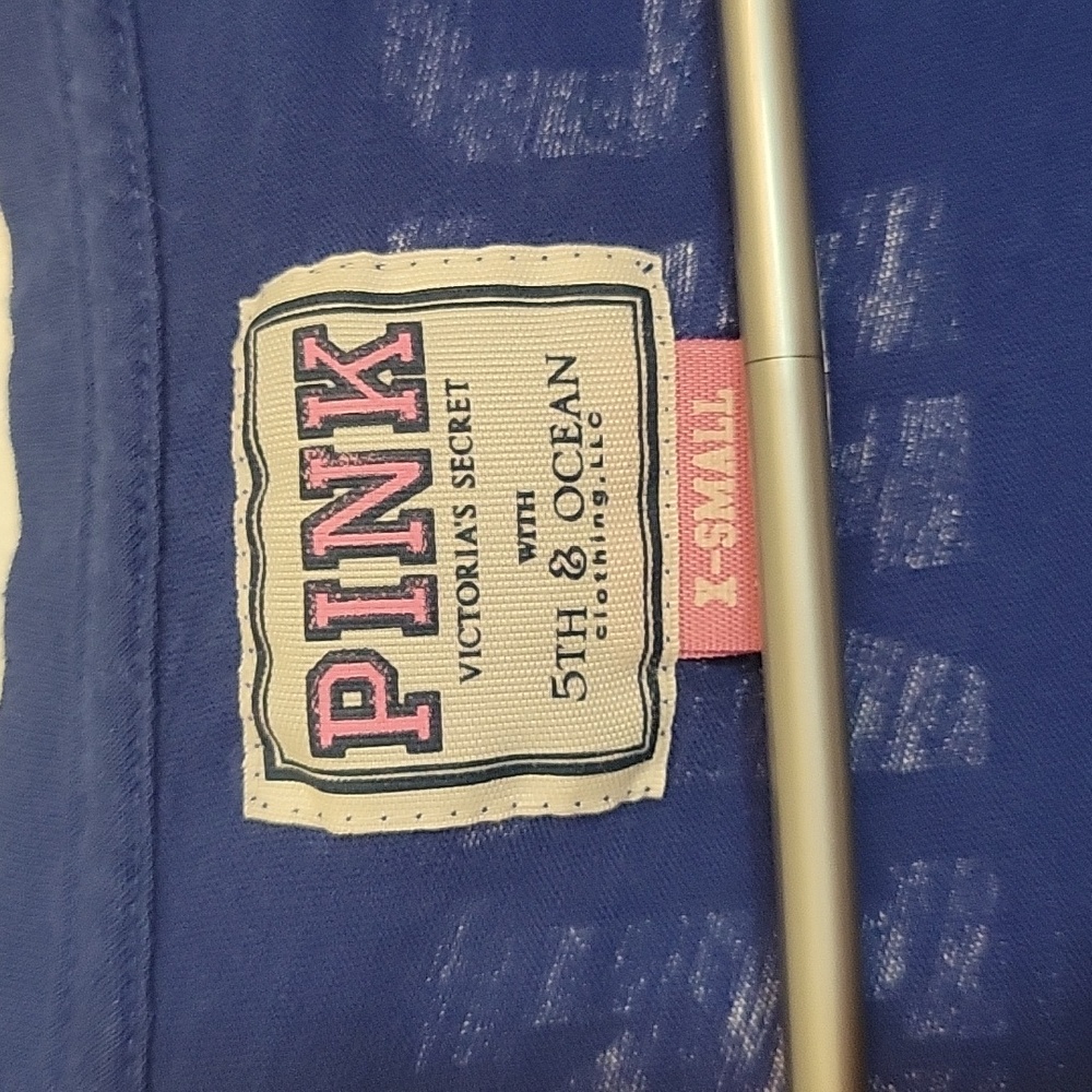 PINK University of Kentucky Tee - Picture 3 of 6